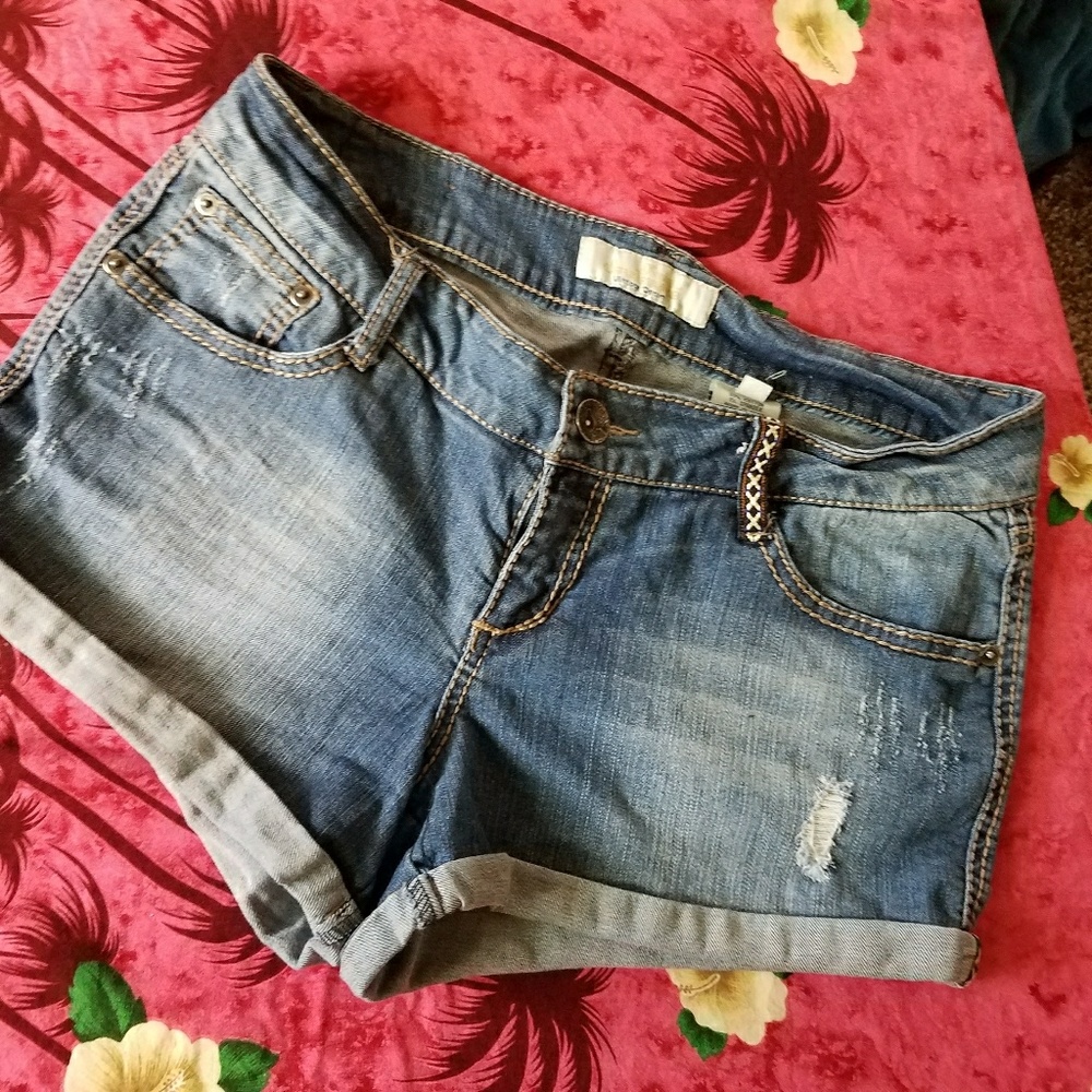 True Soulmate Jean Shorts size 11